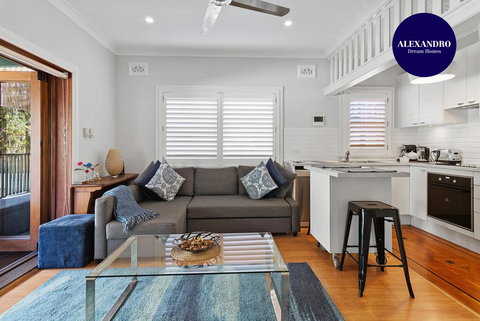 Relaxed Clovelly Beach Home - Parking - Cloey6 - Foster Accommodation 0