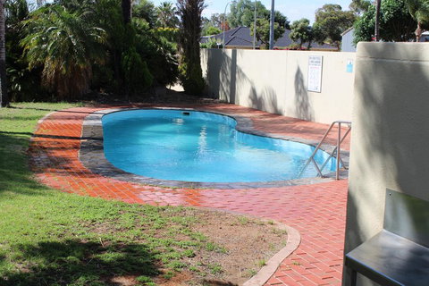 Renmark Hotel Motel - Foster Accommodation 1