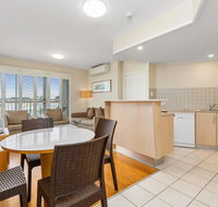 RESORT ON THE BEACH 7225 Dual Room - Foster Accommodation