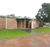 Rest Point Holiday Village - Foster Accommodation