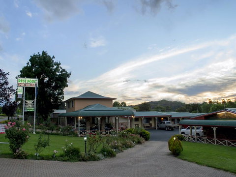 Rest Point Motor Inn - Foster Accommodation 0