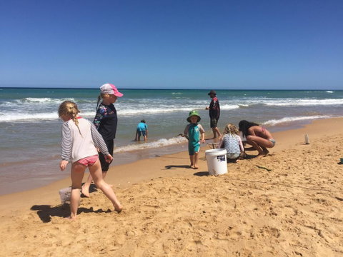 Restashore Beach House - Foster Accommodation 1
