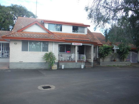 Restawile Motel - Foster Accommodation 1