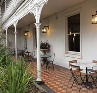 Richmond Hill Hotel - Foster Accommodation