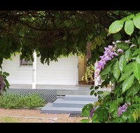 River cottage - Foster Accommodation