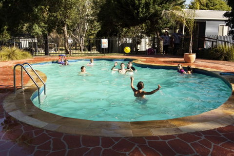 Rivergum Holiday Park - Foster Accommodation 0