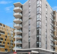 Riverside apartment Next to Sydney Olympic Park - Foster Accommodation