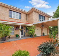 Riverside Haven - boating fishing beach cafes in walking range - Foster Accommodation