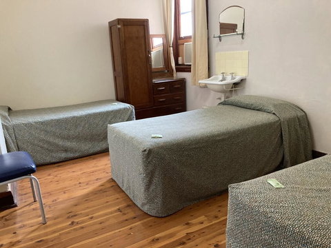 Royal Hotel Condobolin - Foster Accommodation 1