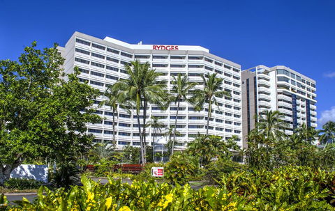 Rydges Esplanade Resort Cairns - Foster Accommodation 1