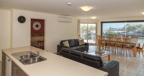SALT - 37 Oceanview Drive - Foster Accommodation 3