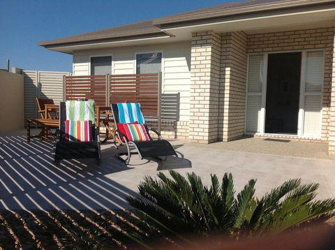 SALTY PAUSE @ BONDI HOUSE - Foster Accommodation 3