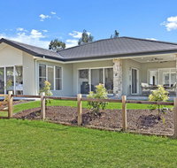 Santa Ana Retreat - Foster Accommodation