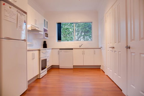 Sapphire Cottage - Foster Accommodation 3