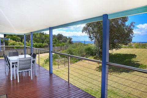 Sea Dream - Pet Friendly - 1 Min Walk To Beach - Foster Accommodation 1