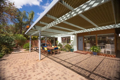 Sea J's, Brighton - Foster Accommodation 3