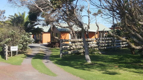 Seahorse Coastal Villas - Foster Accommodation 0