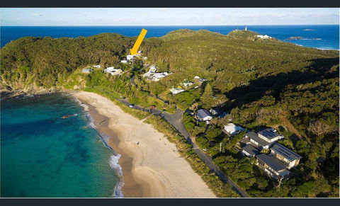 Seal Rocks Beach House ....Sugarloaf - Foster Accommodation 1