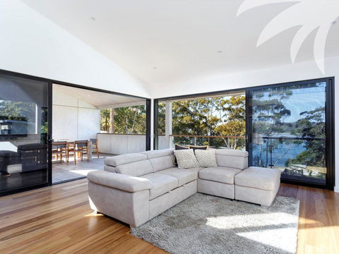 Seashells Lakeside Holiday Perfection - Foster Accommodation 3