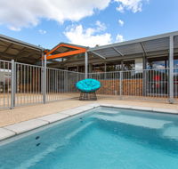 Serengale Retreat - Foster Accommodation