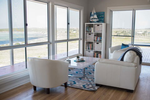 Shades Of Blue Eco Retreat - Foster Accommodation 0