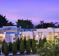 Shangri-La Gardens - Foster Accommodation