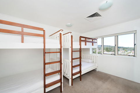 Shoal Bay Penthouse With Views And Resort Facilities - Foster Accommodation 3