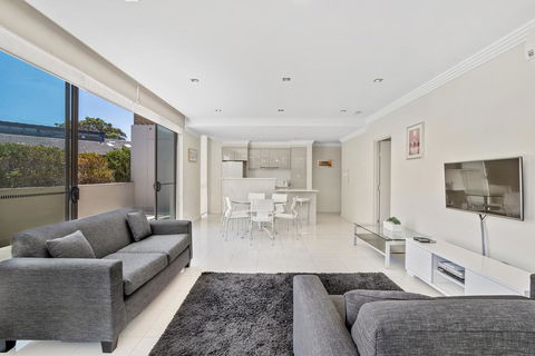 Shoal Bay Road, Aura Apartments, Unit 05, 59 - Foster Accommodation 3