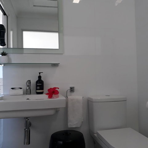 Shutters By The Sea Kiama - Foster Accommodation 3