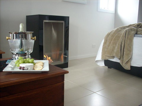 Shutters By The Sea Kiama - Foster Accommodation 1