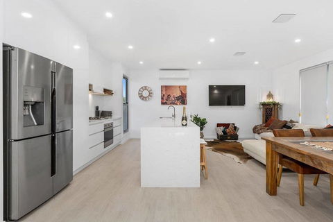 Silica Sands Beach House - Foster Accommodation 2