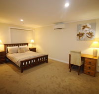 Silver House - Melbourne Airport Accommodation - Foster Accommodation
