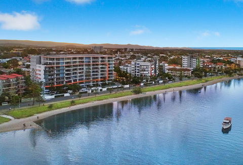 Silvershore Apartments On The Broadwater - Foster Accommodation 1