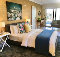 SilverWaters Waterfront Accommodation - Foster Accommodation