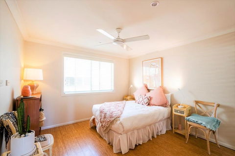 Sky Quay 6 - Foster Accommodation 3