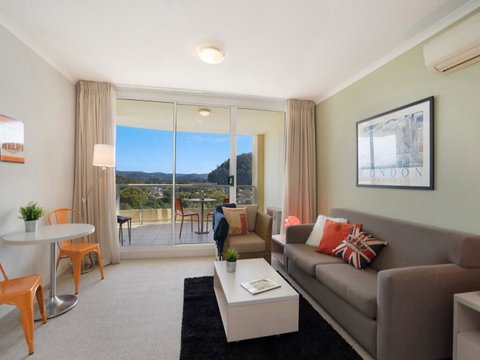 Soho - Ettalong Beach Resort - Foster Accommodation 3