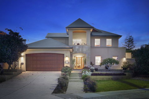 Sorrento Beach Bed & Breakfast - Foster Accommodation 0