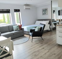 South Terrace 'Nesuto'  Smart TV  WiFi - Foster Accommodation