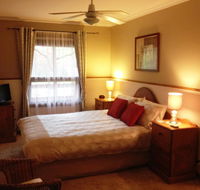 Southern Vales Bed  Breakfast - Foster Accommodation
