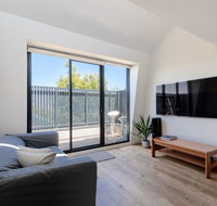 Spacious 2 Bedroom Inner City Townhouse with Private Rooftop - Foster Accommodation