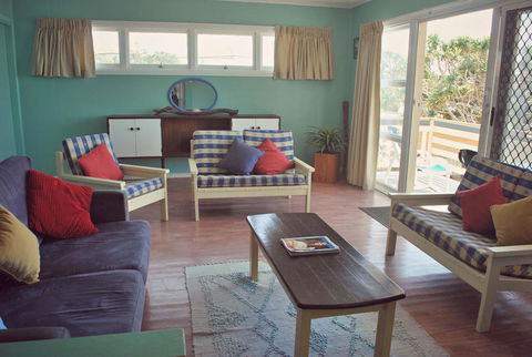 SPARKLING WATERS, UNIT 1 - Foster Accommodation 1
