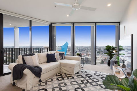 SPIRE - Fast Internet Monthly Stays W Carpark - Foster Accommodation 0
