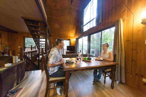 Springbrook Mountain Chalets - Foster Accommodation 2
