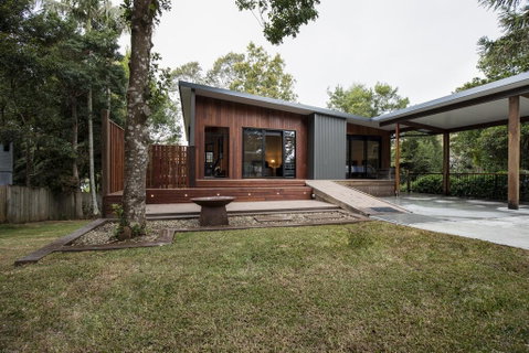 Springbrook25 Whole House - Foster Accommodation 1