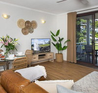 St Tropez Beachside Luxe - Foster Accommodation