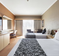Statesman Hotel - Foster Accommodation