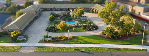 Statesman Motor Inn - Foster Accommodation 0
