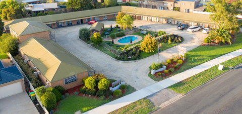 Statesman Motor Inn - Foster Accommodation 3