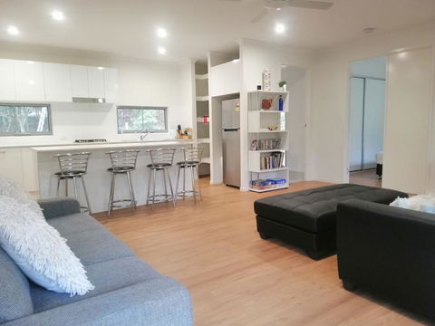 Stay @ LP Montville - Foster Accommodation 2