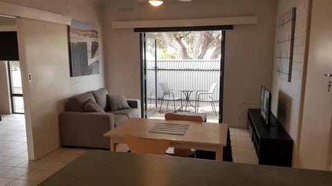 Stay Awhile In Port Pirie - Min Stay 4 Nights - Foster Accommodation 2